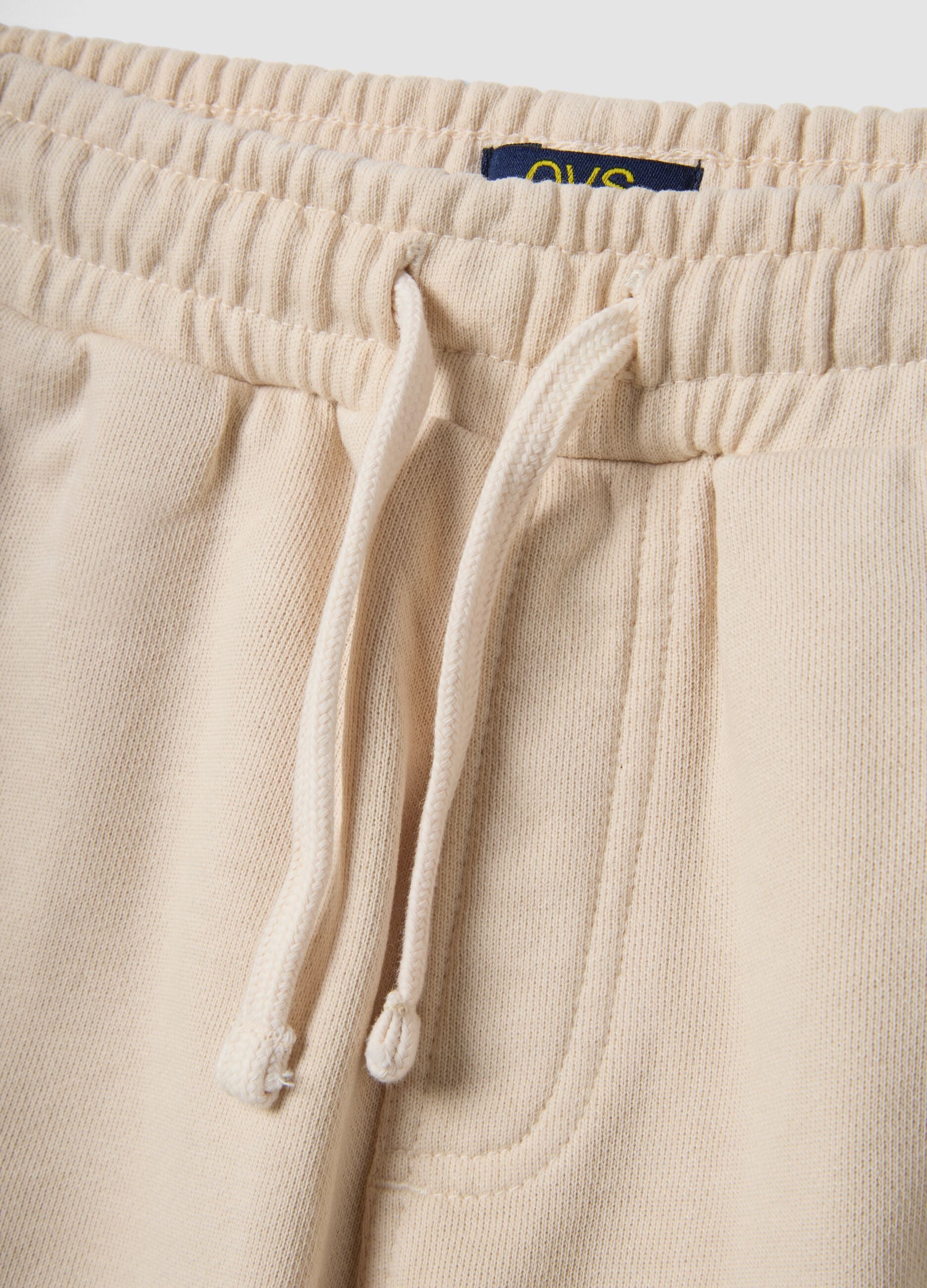 Beige pure cotton cargo shorts for boys, comfort fit