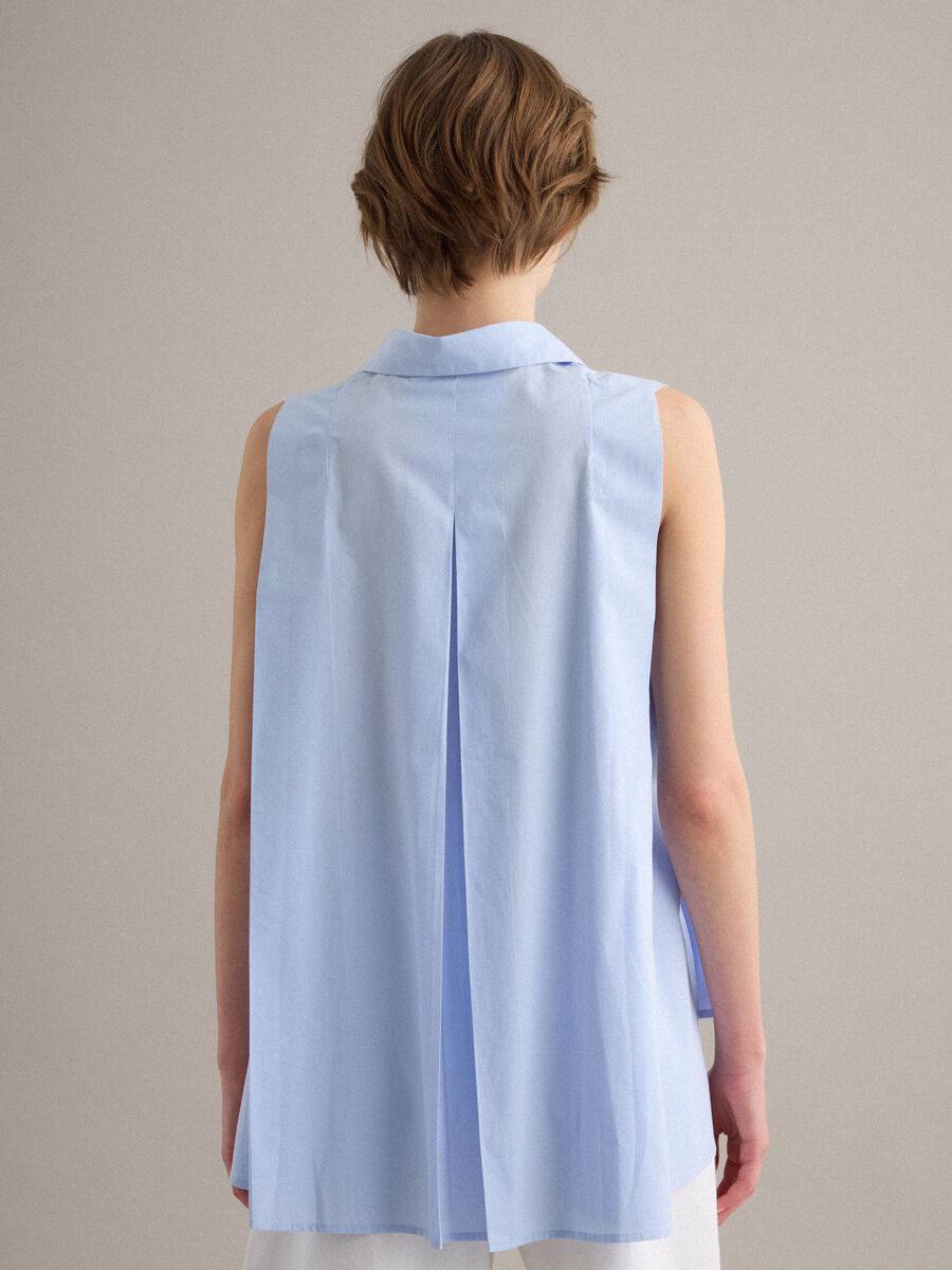 Sleeveless light-blue pure cotton shirt_3