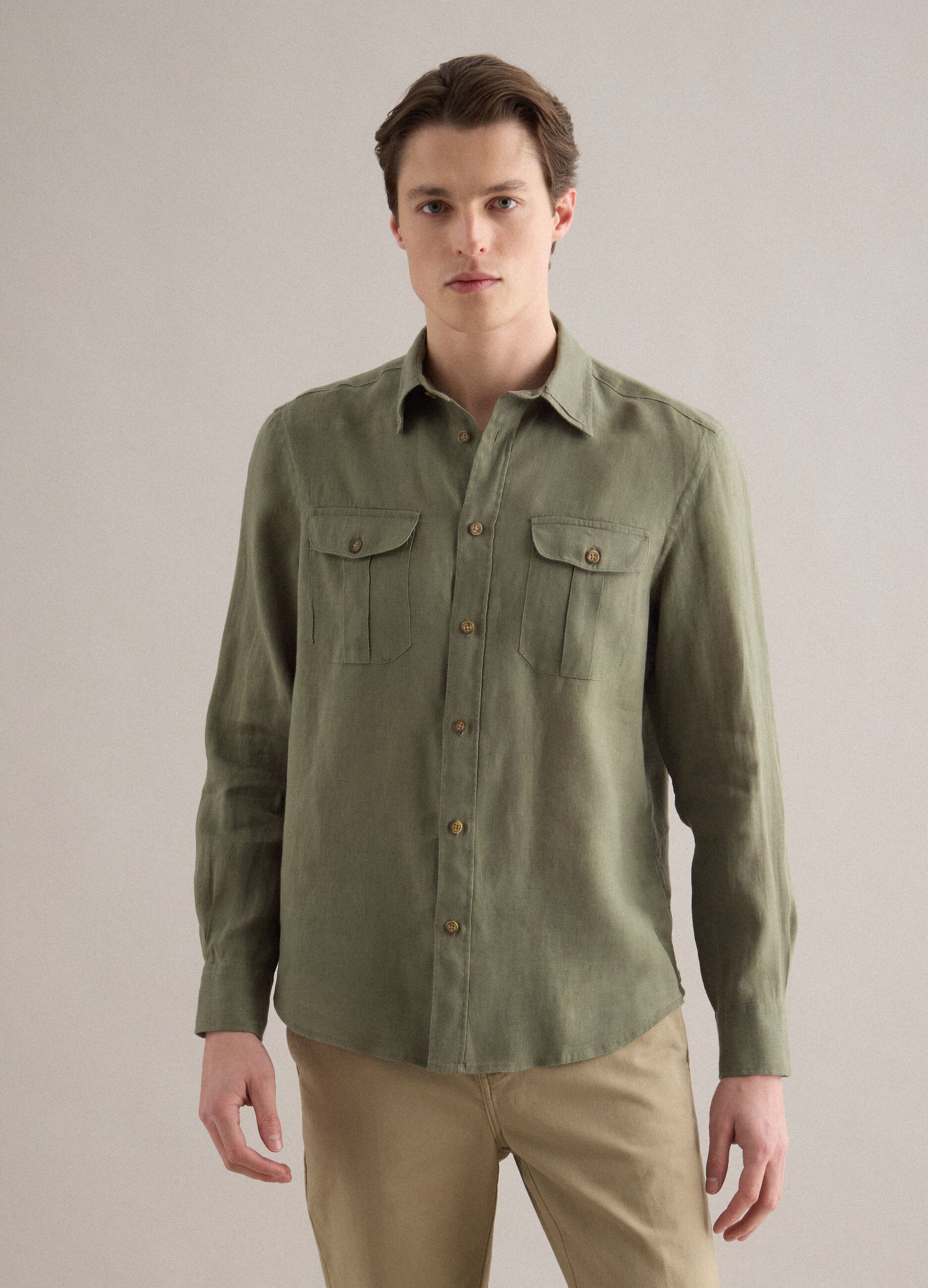 Regular fit pure linen green shirt with pockets