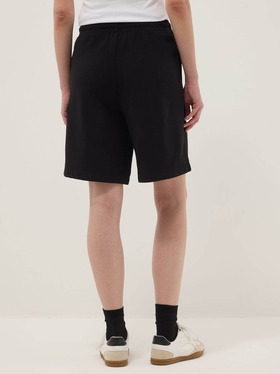 Black cotton-blend regular-fit shorts with elasticated waist_2