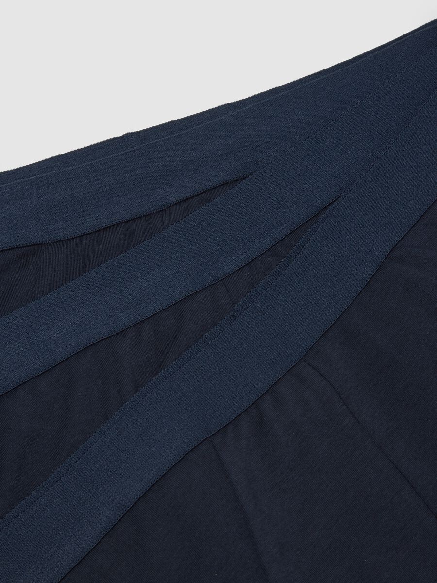 Blue stretch cotton regular fit three-pack briefs_5