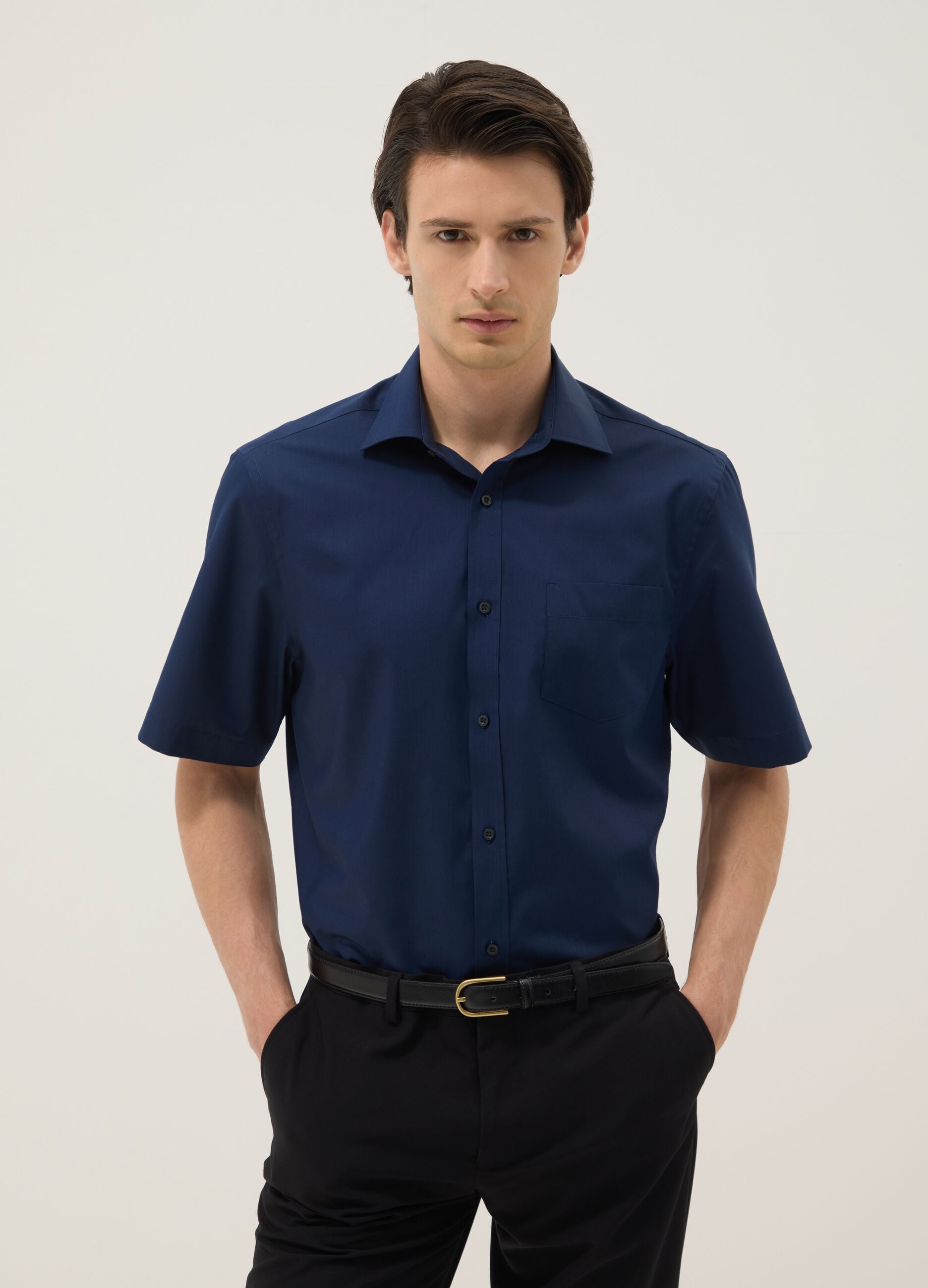 Blue short-sleeved shirt with classic collar