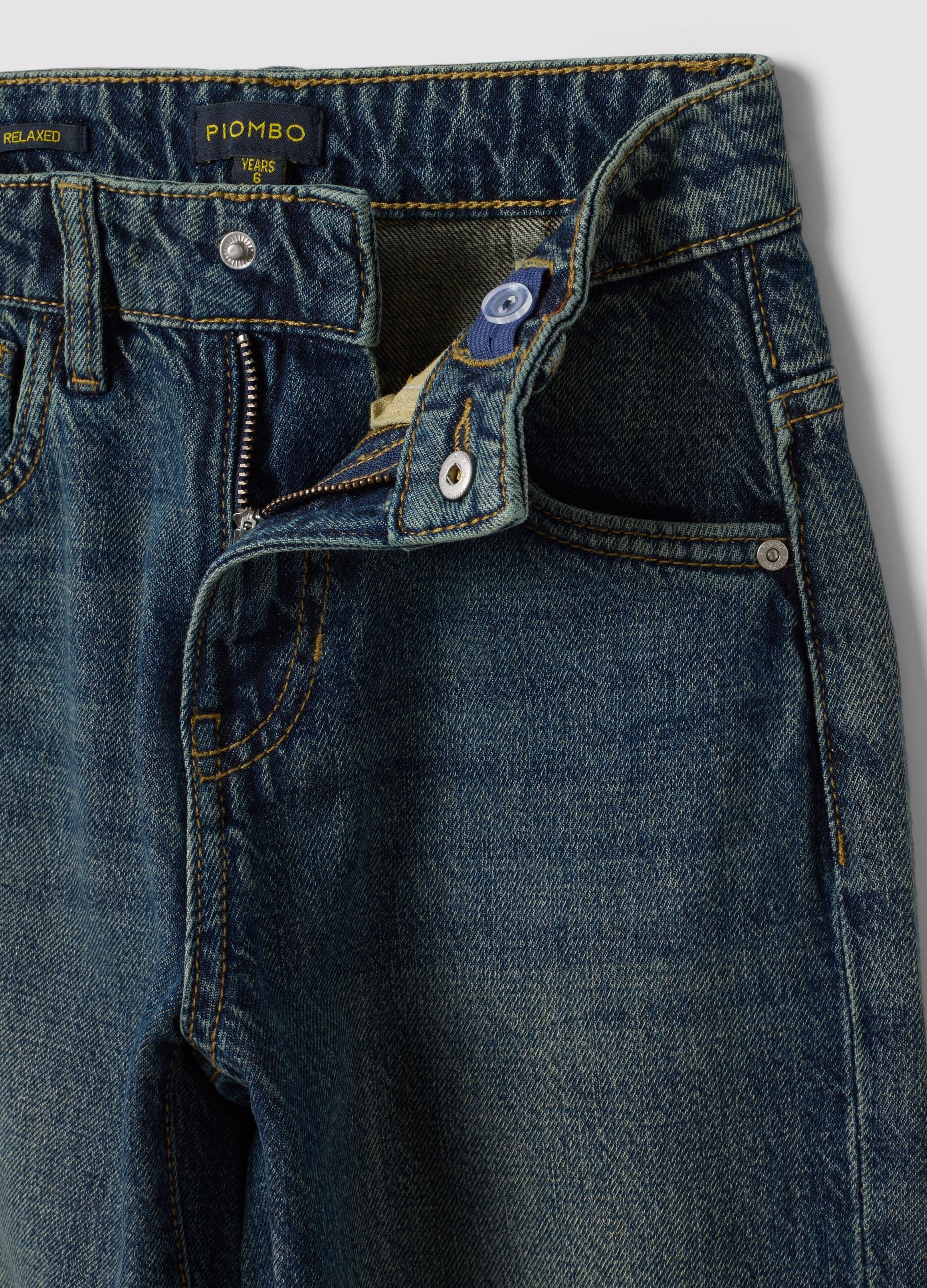 Boys&rsquo; blue 100% cotton skater-fit jeans