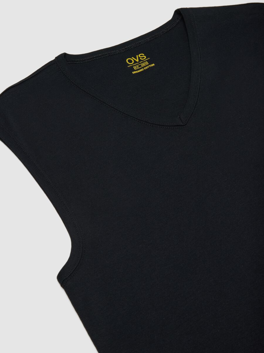 Black regular fit pure cotton tank top with wide shoulder strap_5