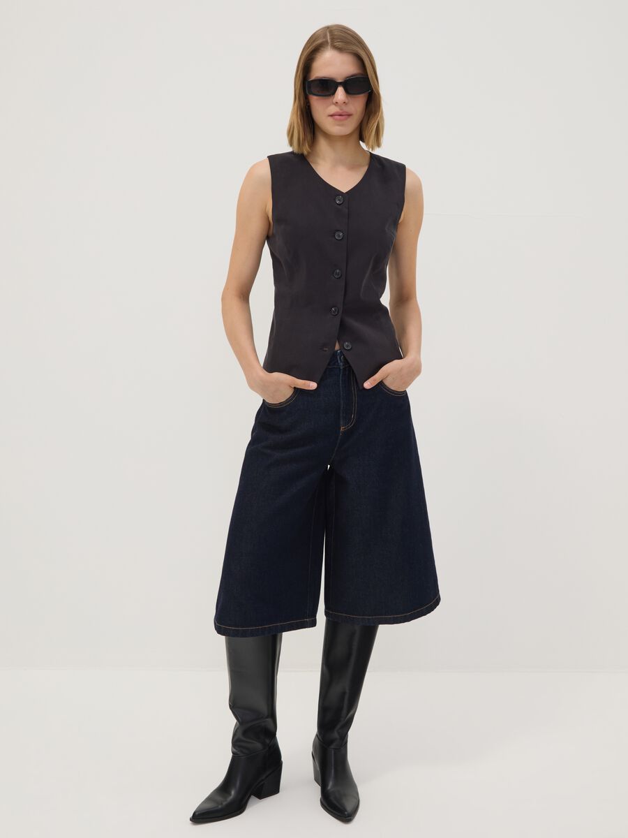 Blue denim wide-leg Bermuda shorts in cotton and lyocell blend_0