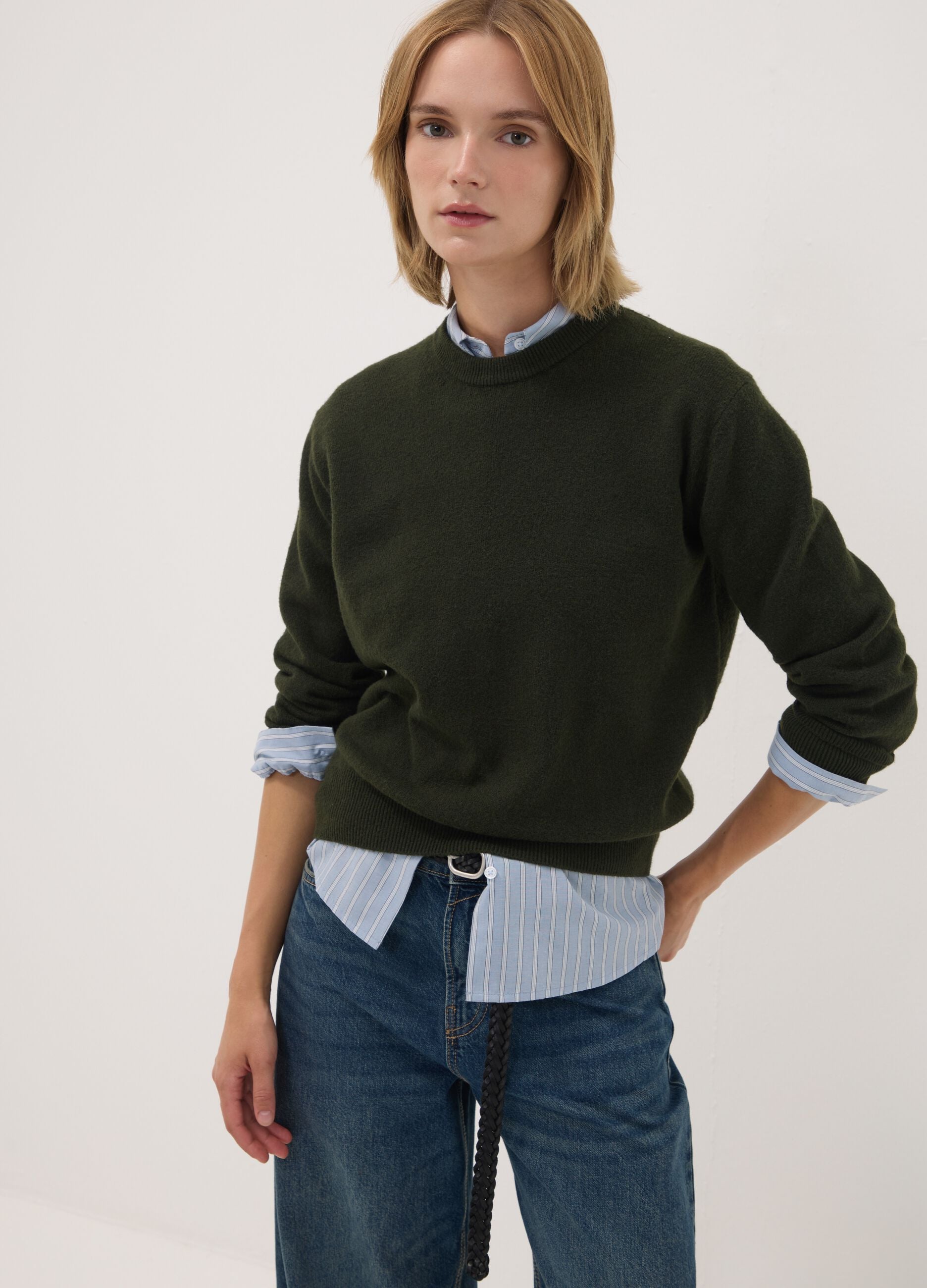 Green stretch wool crew-neck jumper