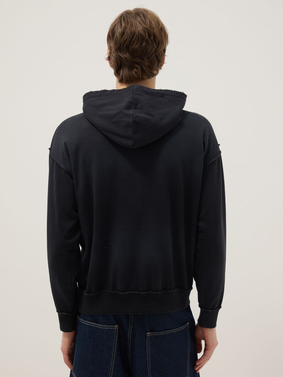 Black cotton blend oversized fit hooded sweatshirt_2