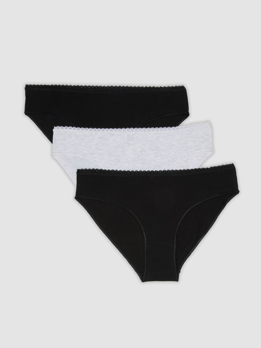 Three-pack of black and white briefs in stretch organic cotton blend_4
