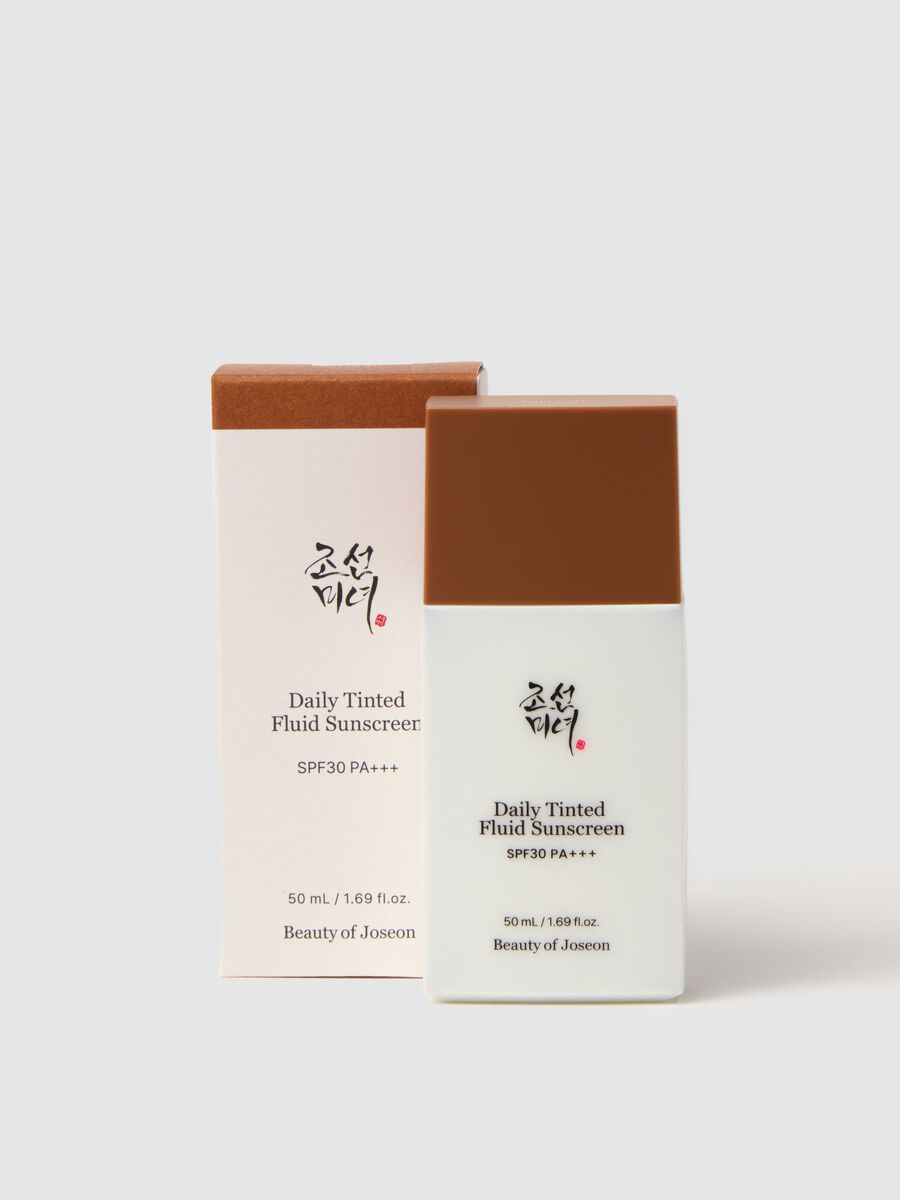Tinted sunscreen with SPF - Korean skincare_0
