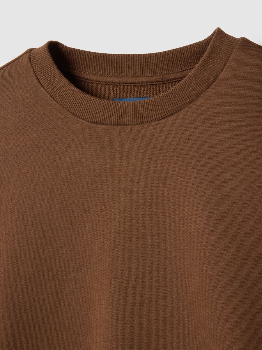 Felpa marrone girocollo regular fit_5