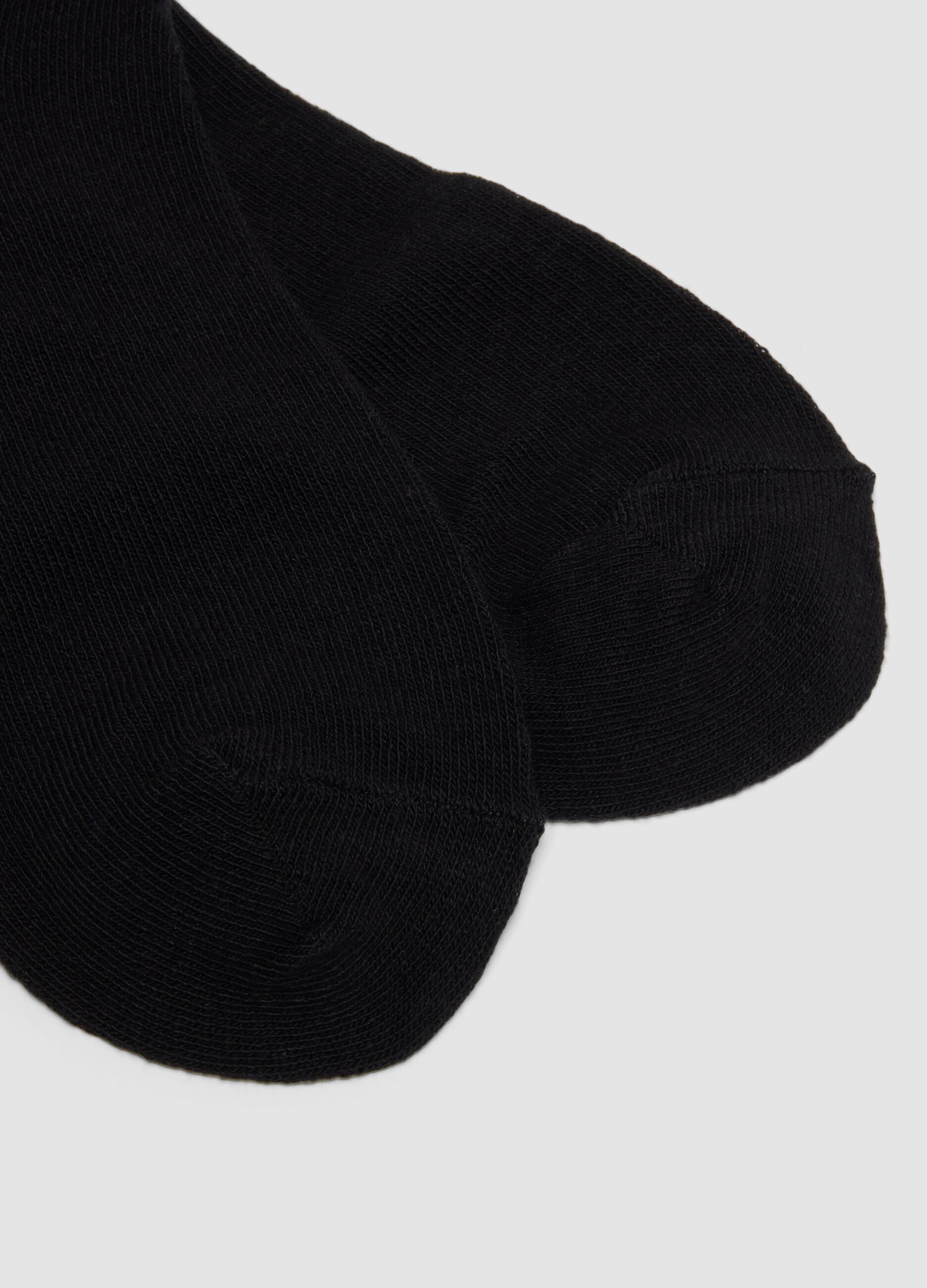 Seven-pack of black ankle socks in organic cotton jersey blend