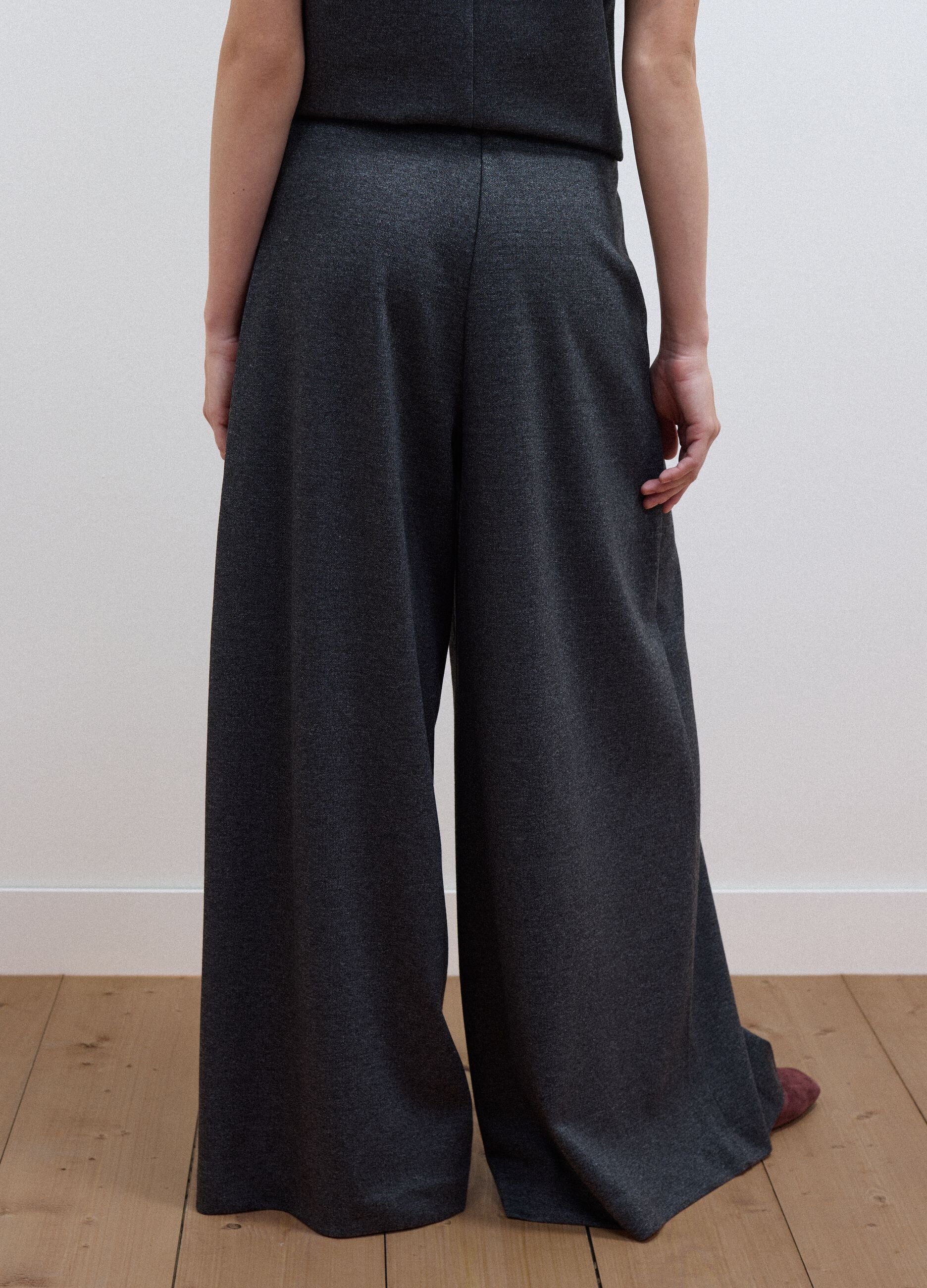 Grey formal stretch-viscose trousers with a baggy fit