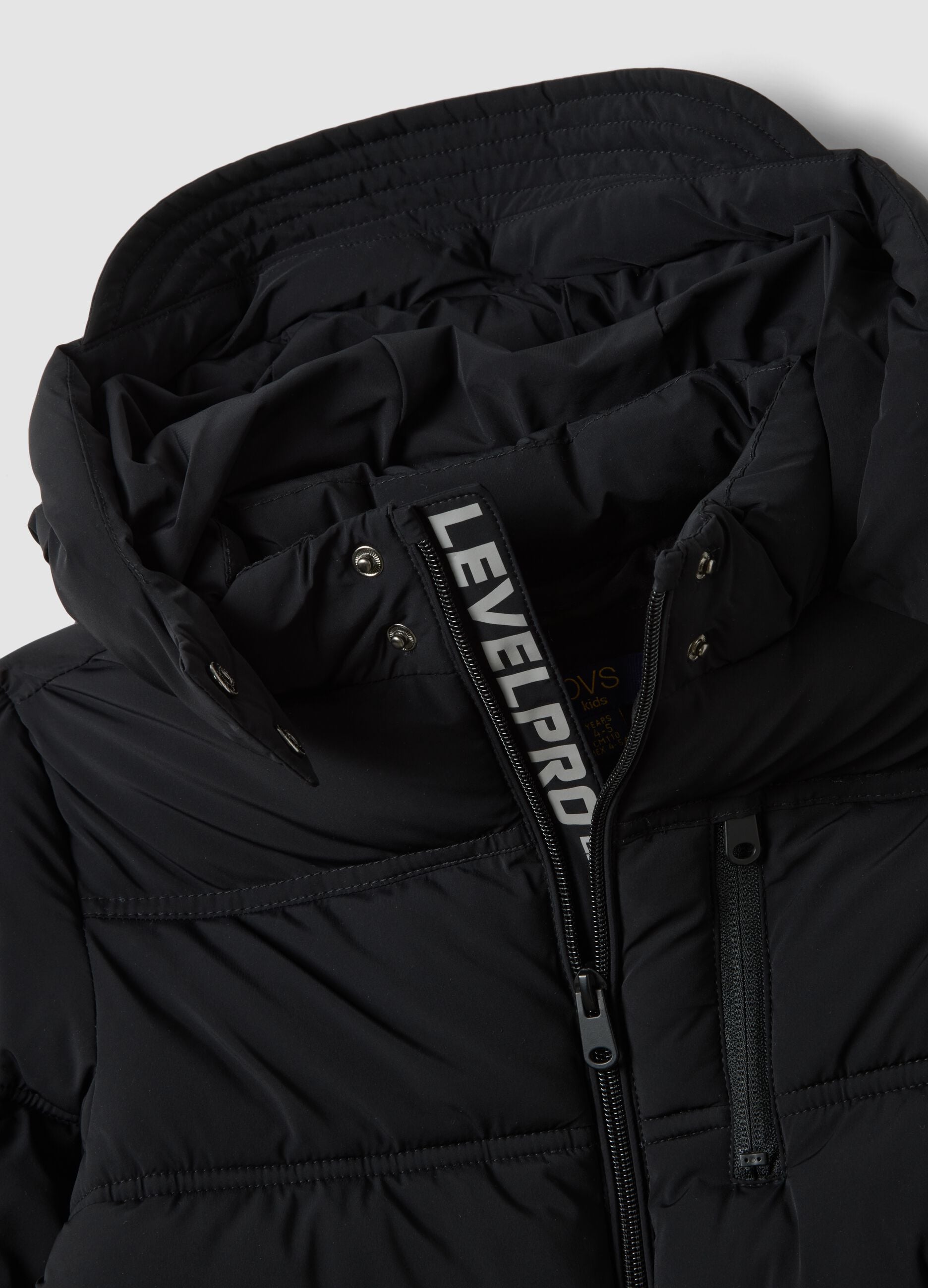 Black padded jacket in stretch fabric