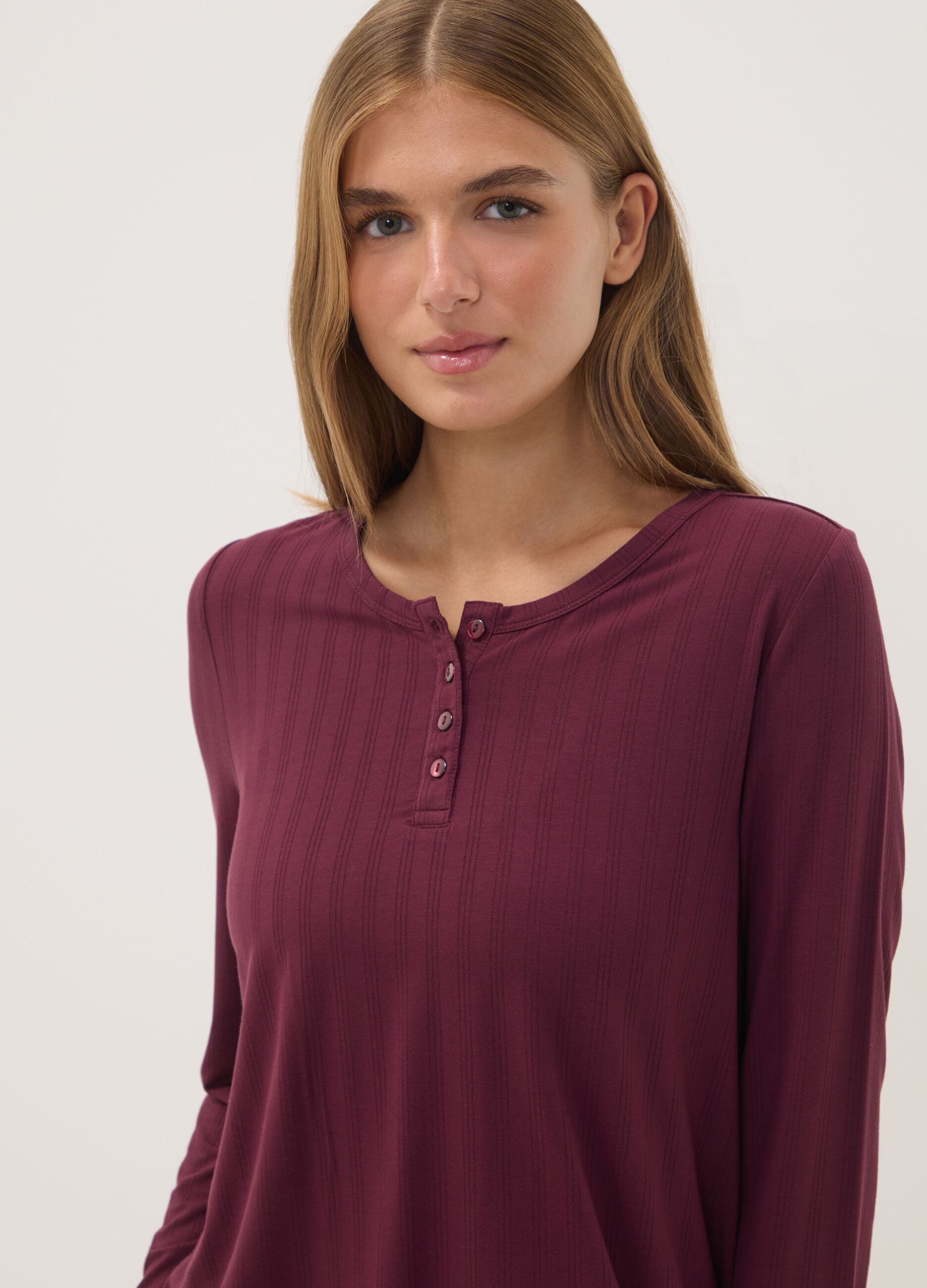 Red ribbed stretch viscose pyjama top