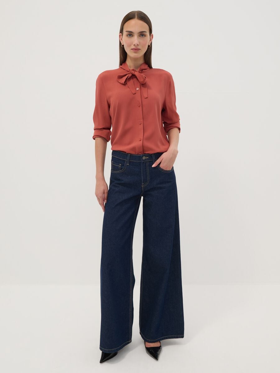 Red pure viscose shirt with neck bow, regular fit_1