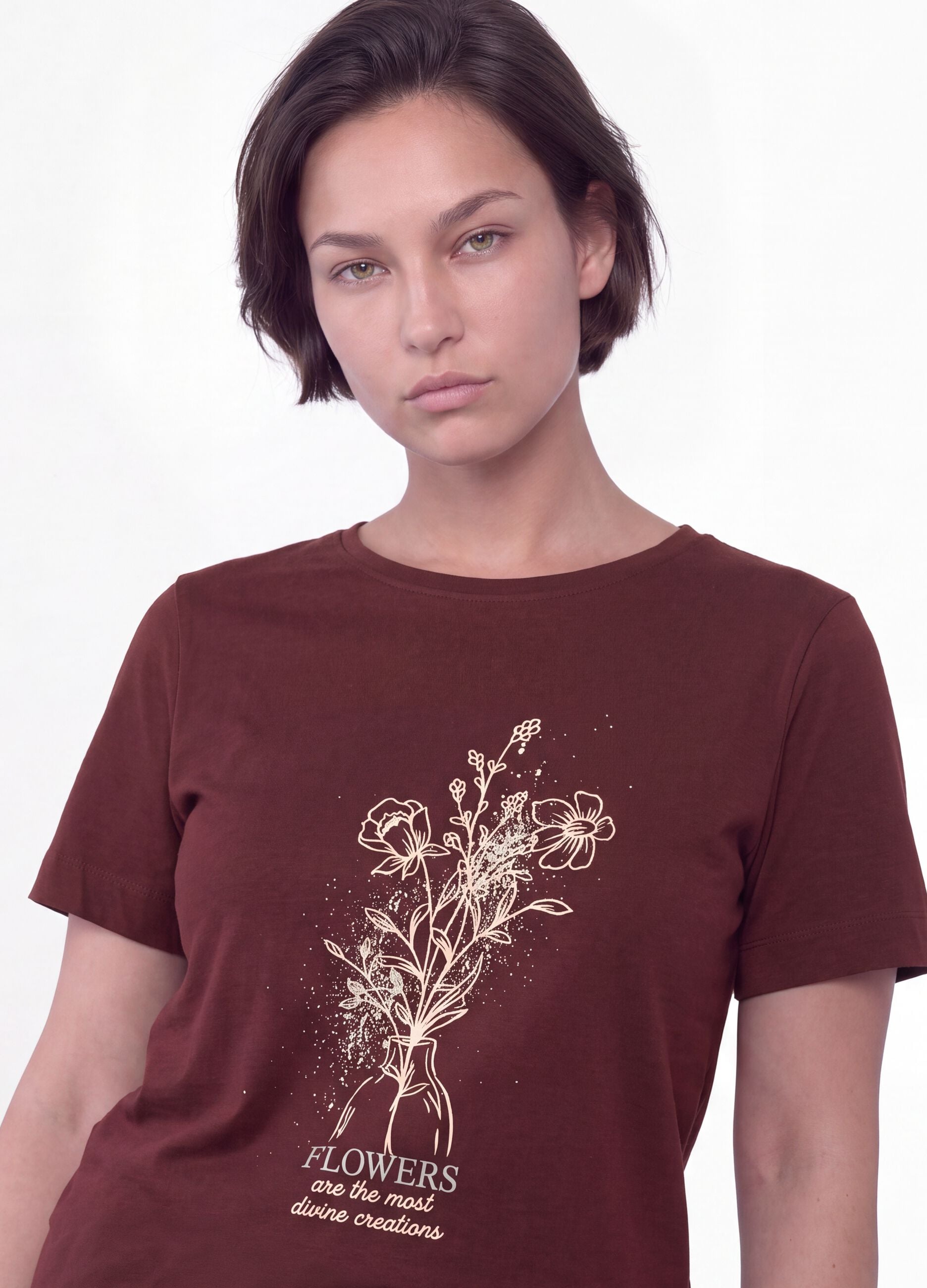 Red pure cotton T-shirt with floral print, regular fit