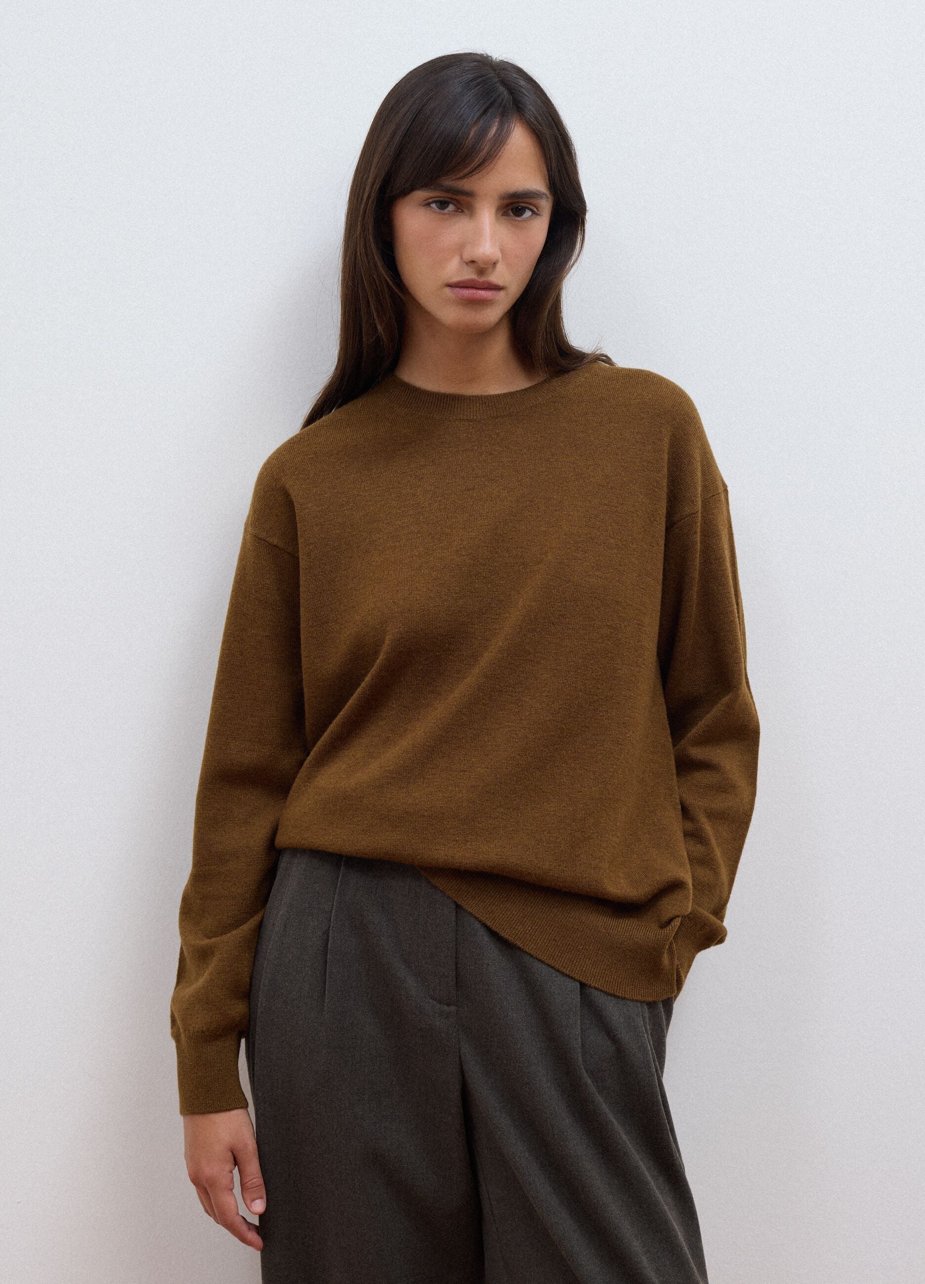 Brown pure wool crew-neck jumper in oversized fit