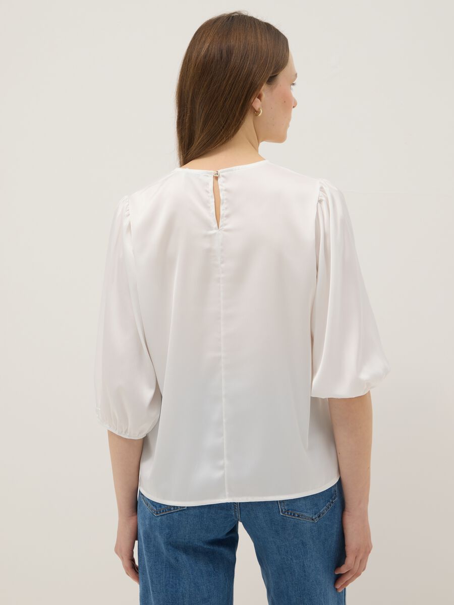 Maglia bianca a maniche ampie regular fit_3