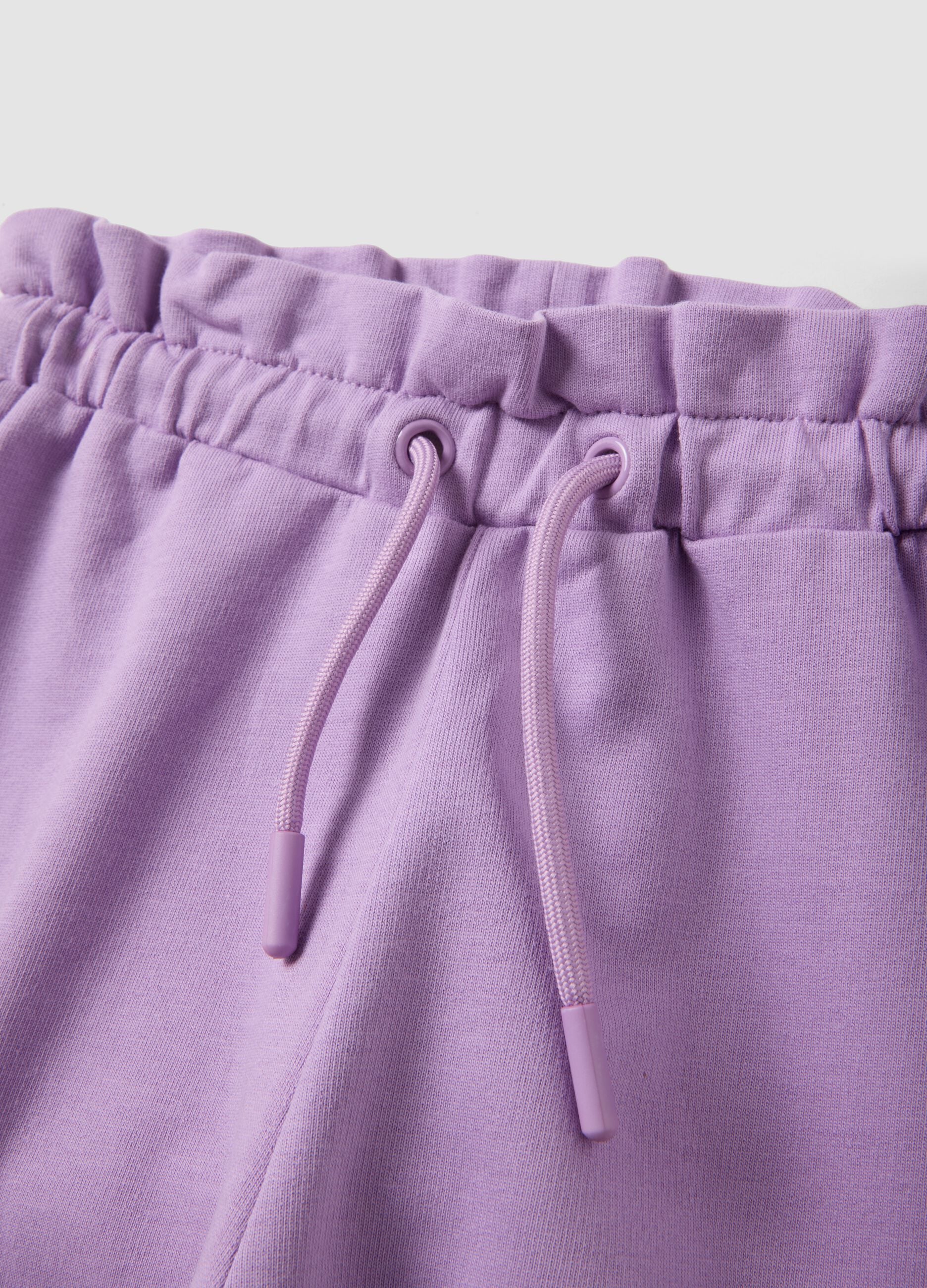 White and purple stretch cotton set with top and shorts