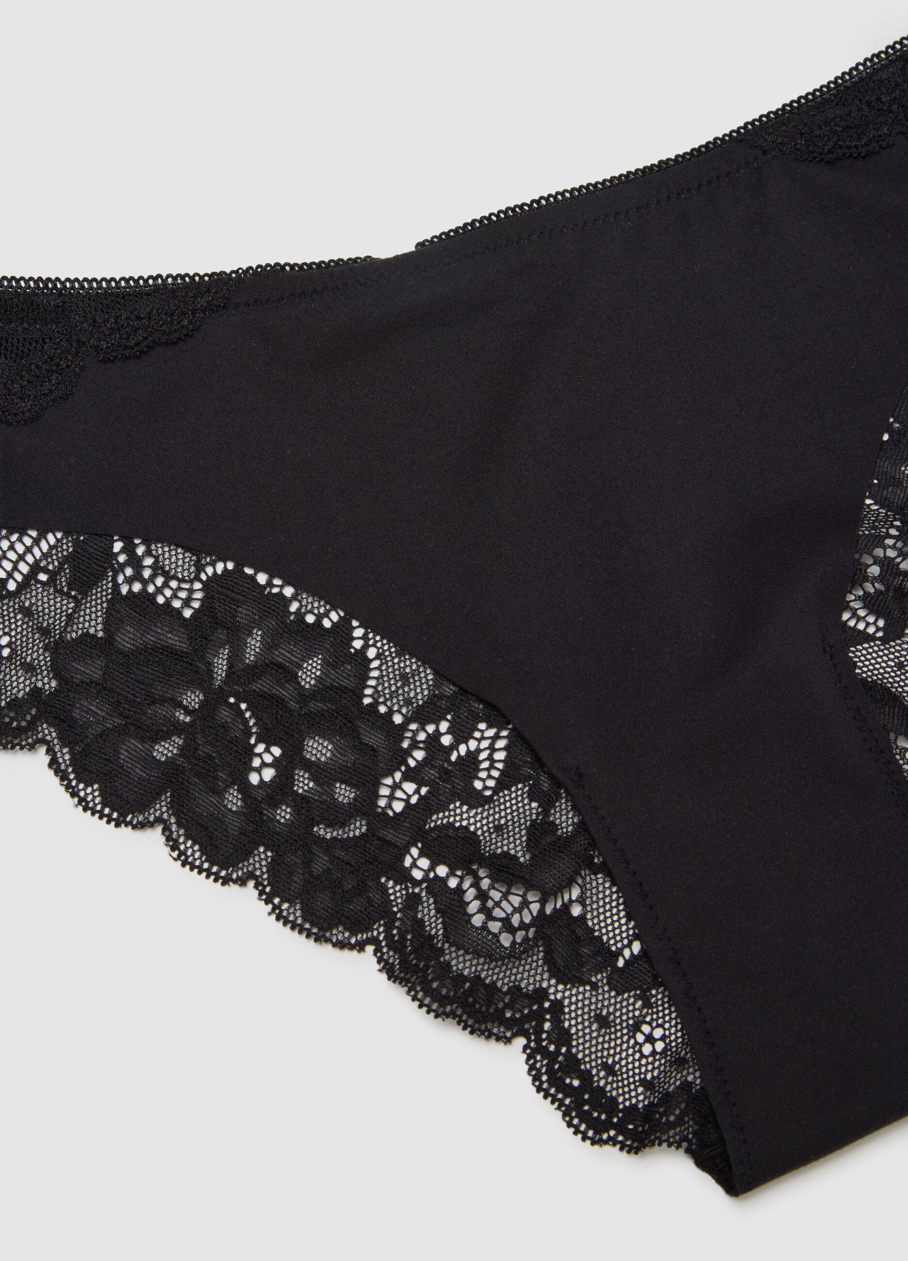 Black regular fit briefs with lace inserts